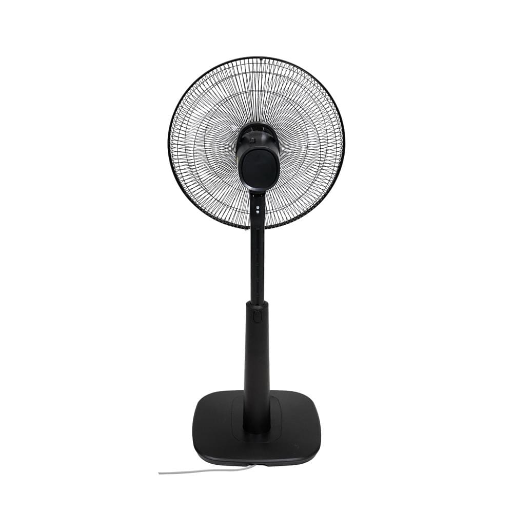 หรีดพัดลมสไลด์ 18 นิ้ว HATARI S18M1 สีดำ