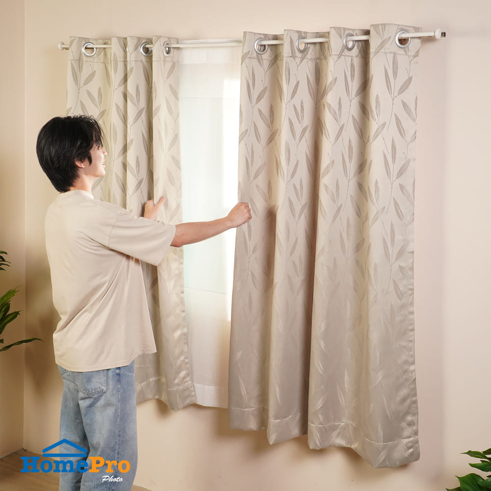ผ้าม่าน EYELET HOME LIVING STYLE IRIS UV 140x160 ซม. สีครีม
