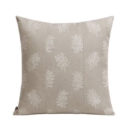 หมอนอิง HOME LIVING STYLE CHAREE 18x18 นิ้ว สีครีม_0