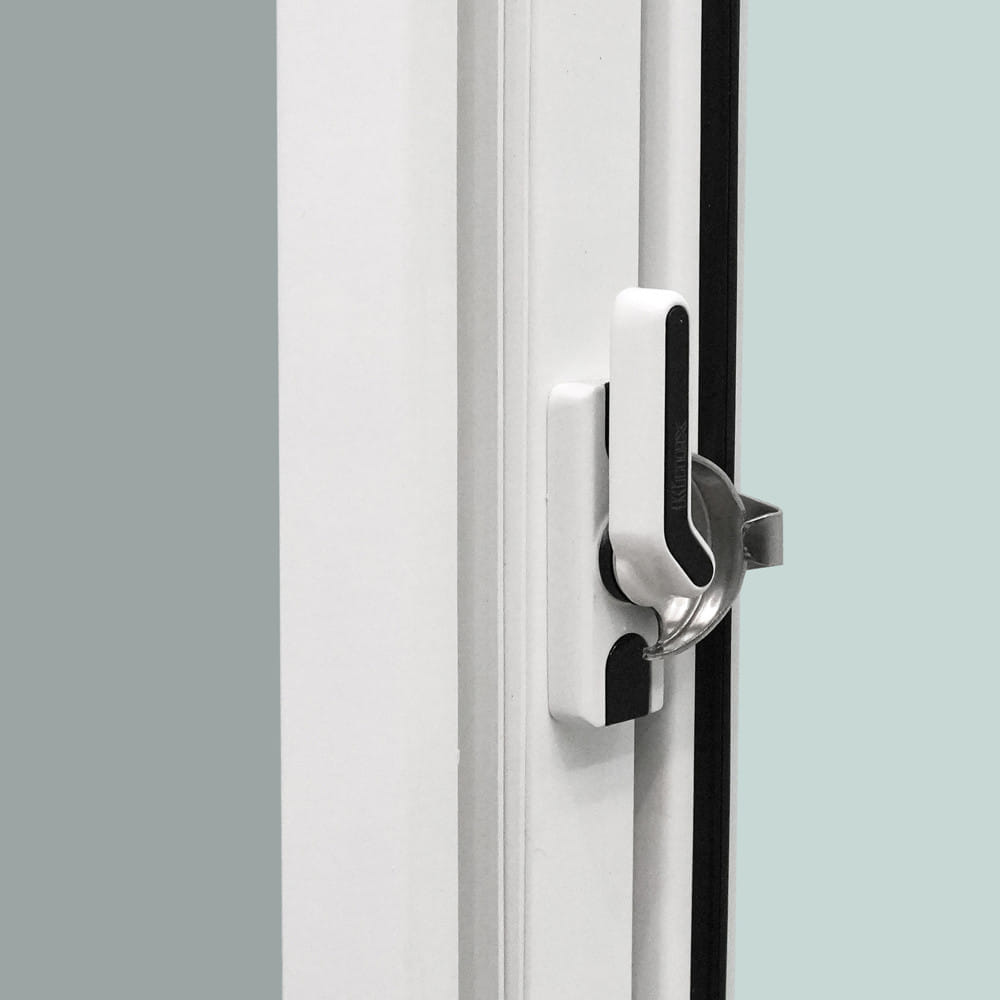 หน้าต่างบานเลื่อน UPVC S-S เหล็กดัด มุ้ง WINDOW ASIA ลายโซ่ 120x110 ซม. สีขาว