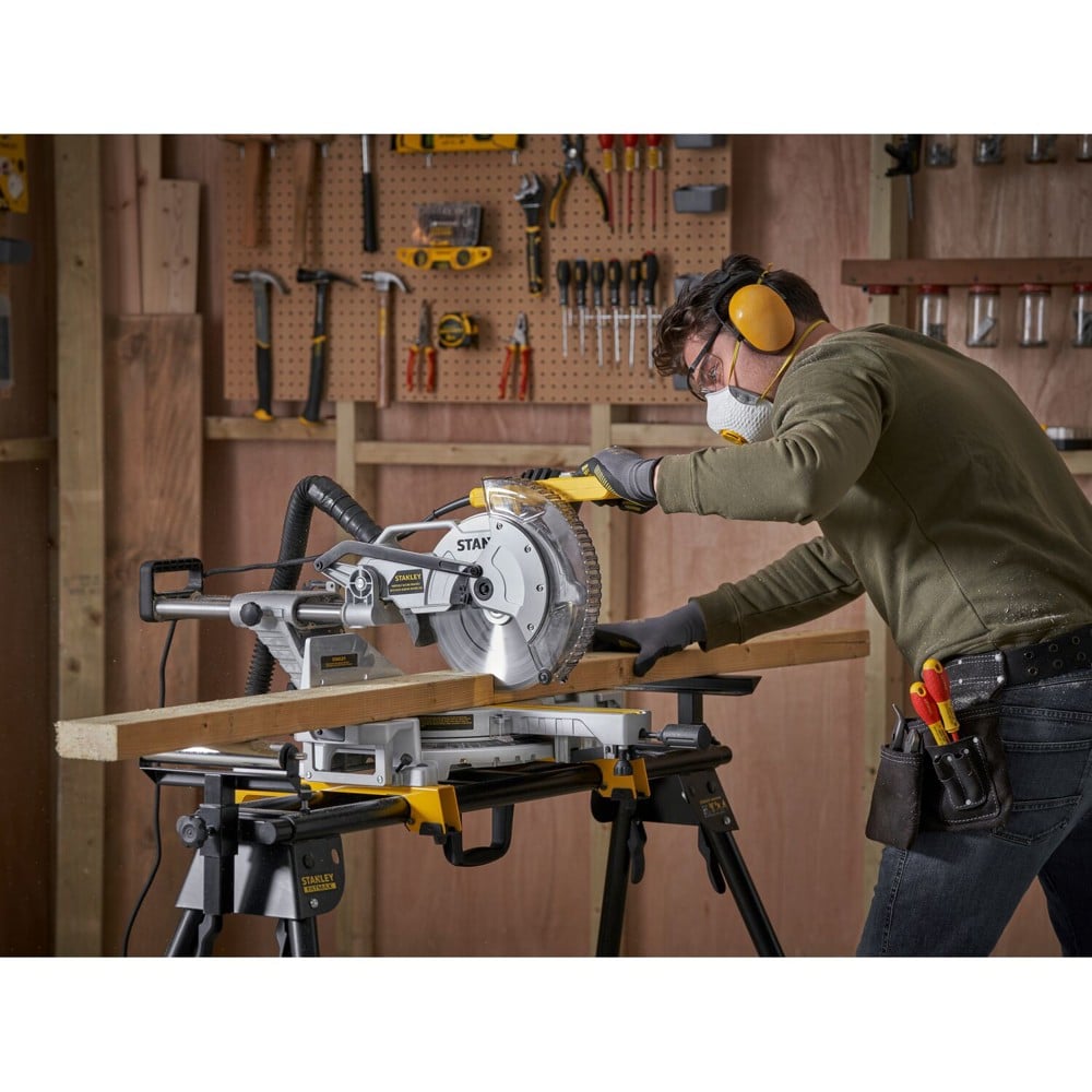 เครื่องเลื่อยองศา 10 นิ้ว STANLEY SM181S-B1 2000 วัตต์