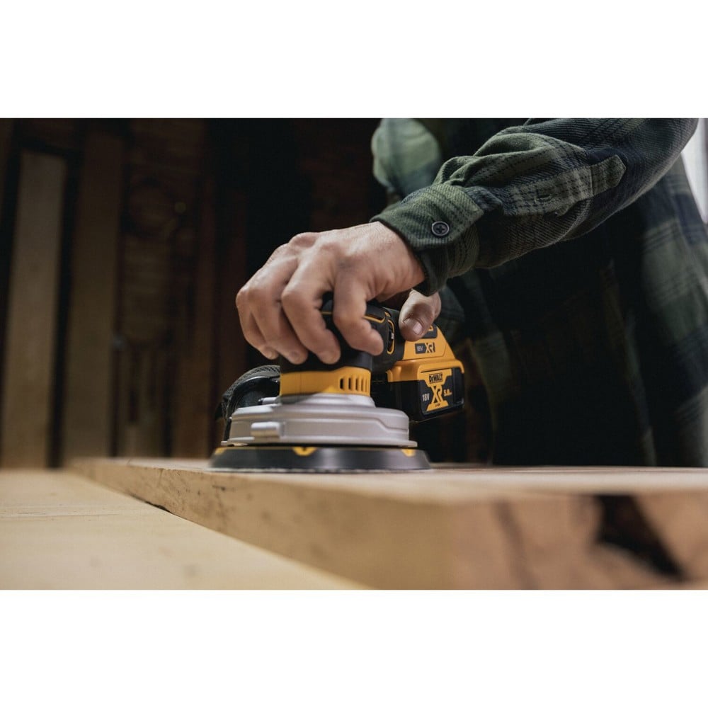 เครื่องขัดกระดาษทราย 6 นิ้ว DEWALT DCW230N-XJ 18 โวลต์ (สูงสุด 20 โวลต์)