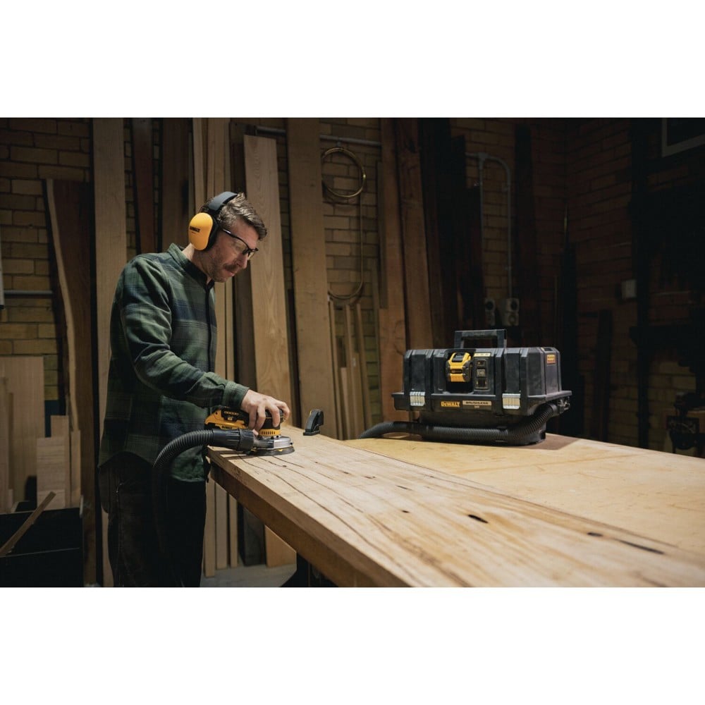 เครื่องขัดกระดาษทราย 6 นิ้ว DEWALT DCW230N-XJ 18 โวลต์ (สูงสุด 20 โวลต์)