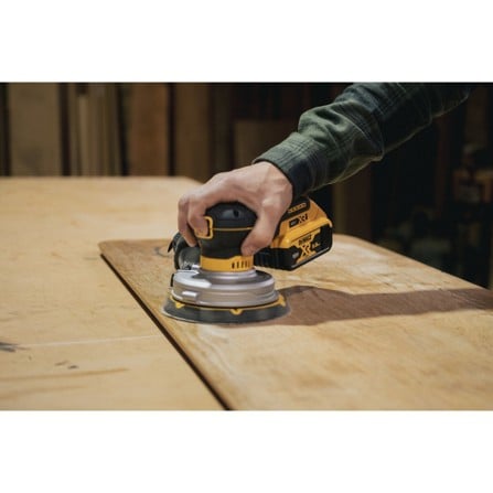 เครื่องขัดกระดาษทราย 6 นิ้ว DEWALT DCW230N-XJ 18 โวลต์ (สูงสุด 20 โวลต์)_10