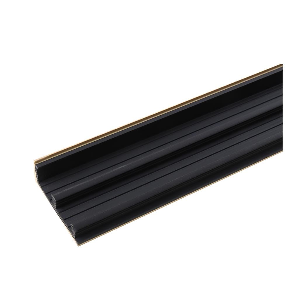จมูกบันได PVC จระเข้ พลัส ไมโครแบน 2 ม. ครีมเอแคร์