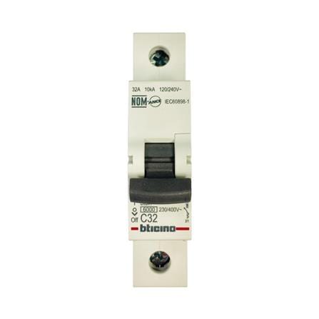 เซอร์กิตเบรกเกอร์ 32 แอมป์ 1 โพล 1 เฟส BTICINO FN81CEW32
