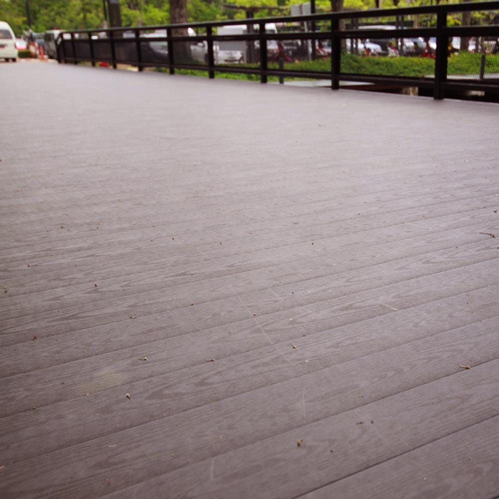 ไม้พื้นภายนอก WATSADUNIYOM CLASSIC 14X240X2.5 ซม. สีน้ำตาล