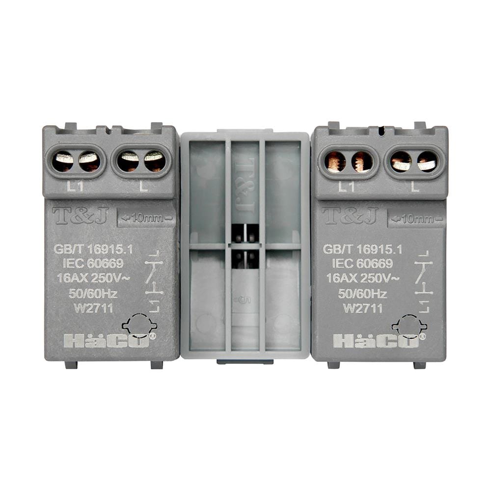 สวิตช์ 1 ทาง HACO 2 สวิตช์ W2512C-ST ขนาด 3 ช่อง สีแม็ทแบล็ค