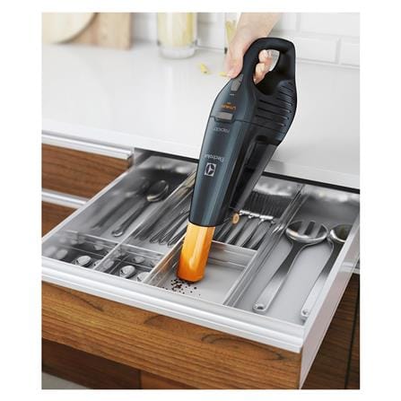 เครื่องดูดฝุ่นแบบมือจับ ELECTROLUX ZB6218STM_3