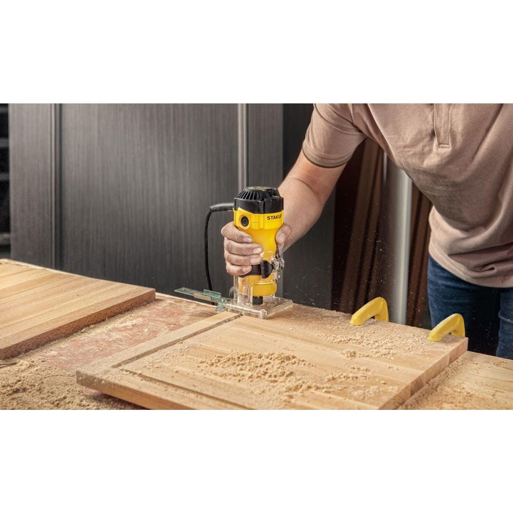 เครื่องเซาะร่อง STANLEY ST55-B1 550 วัตต์