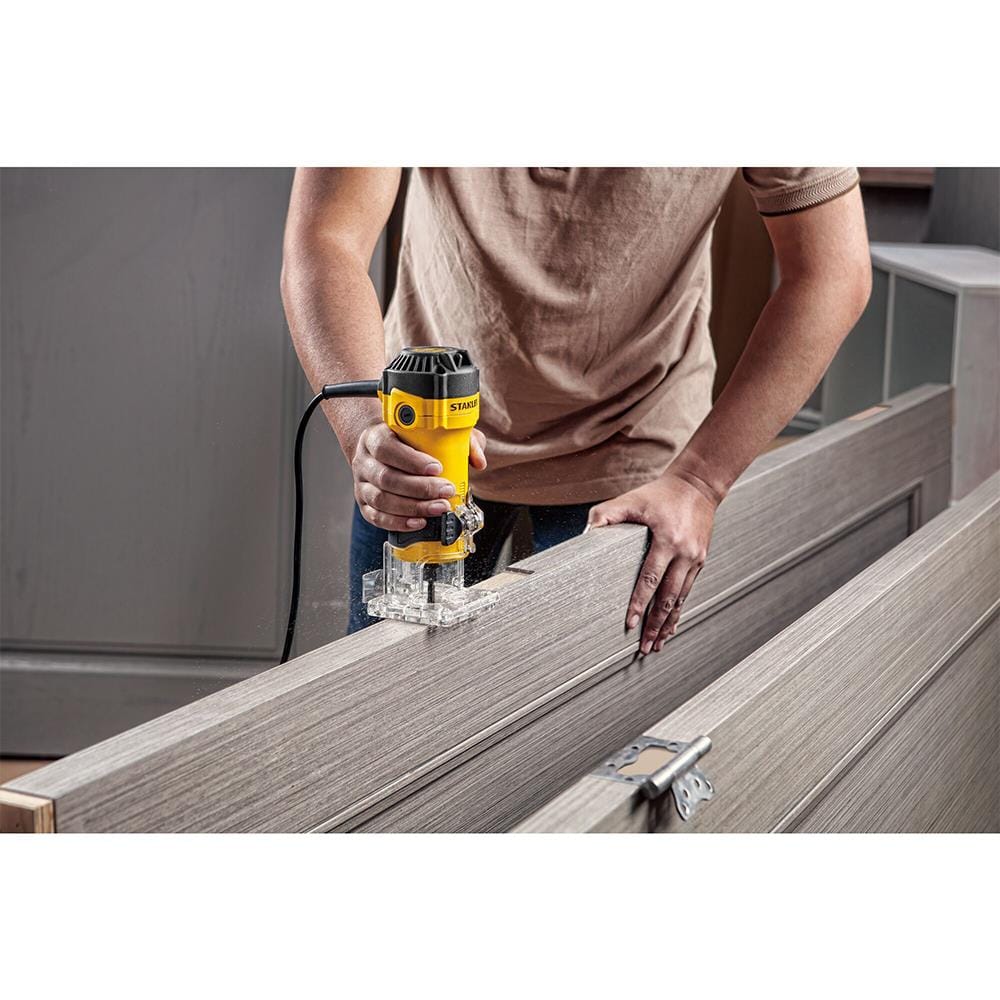 เครื่องเซาะร่อง STANLEY ST55-B1 550 วัตต์