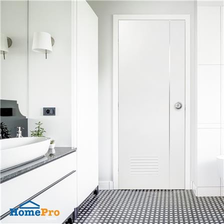 ประตูห้องน้ำ UPVC AZLE BN-01 เกล็ดล่าง 70X200 ซม. สีขาว เจาะลูกบิด_4
