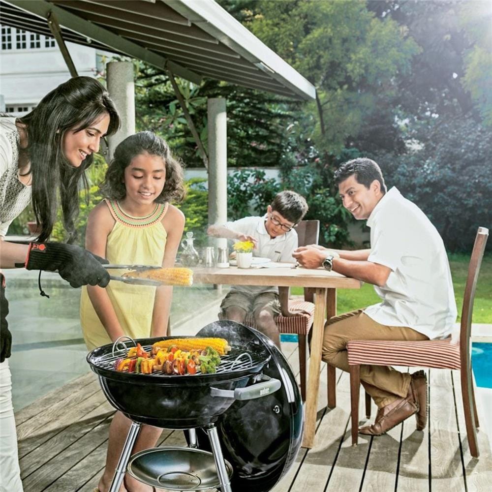 เตาถ่านบาร์บีคิว WEBER COMPACT 57 ซม. สีดำ