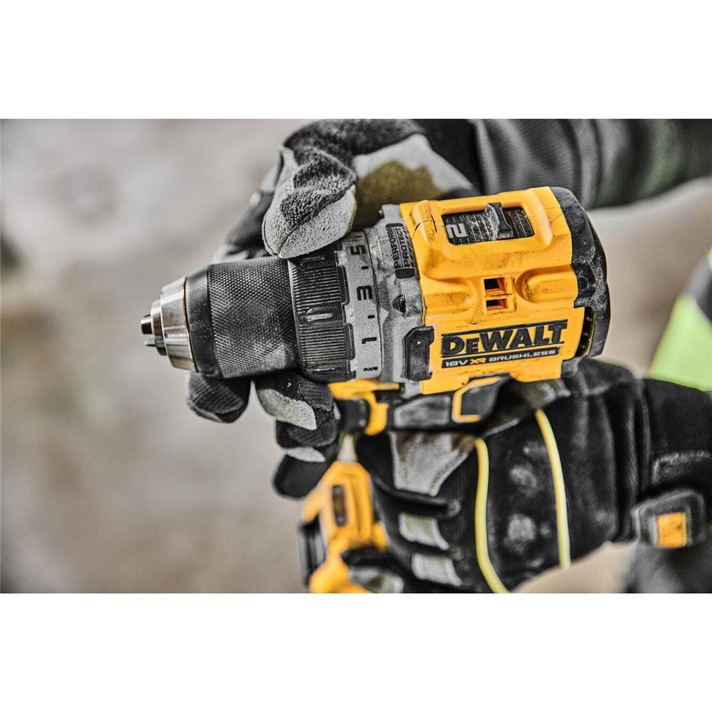 ชุดสว่านไขควงและสว่านโรตารี่ไร้สาย (พร้อมแบตเตอรี่) DEWALT DCK2215P2T-B1 18 โวลต์ (สูงสุด 20 โวลต์)