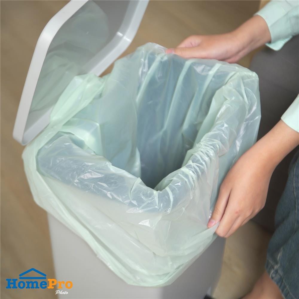 ถุงขยะม้วน CIRCULAR ACCO 24x28 นิ้ว กลิ่นมินต์และเลมอน สีเขียวอ่อน (แพ็ก 15 ใบ)