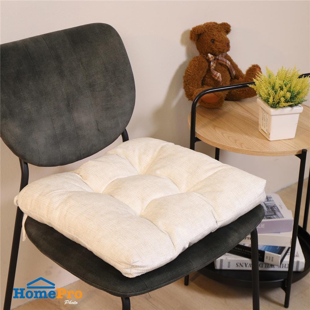 เบาะรองนั่ง HOME LIVING STYLE SCATTER 15X16 นิ้ว สีครีม