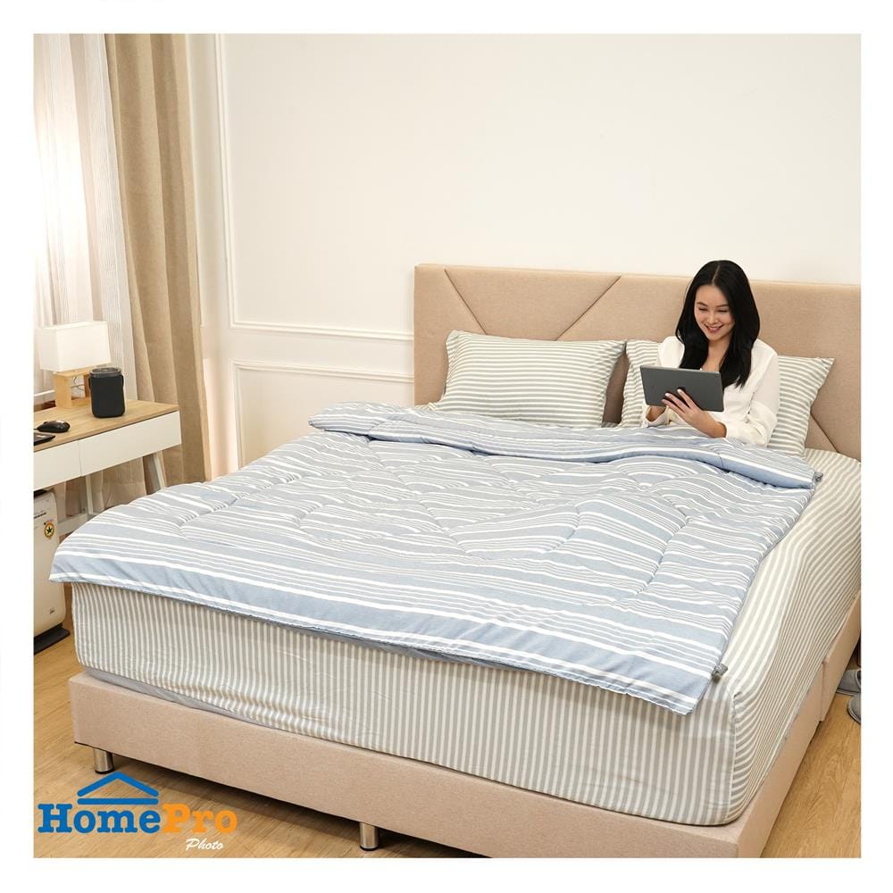 ผ้านวม HOME LIVING STYLE HORIZON 70x90 นิ้ว สี NAVY