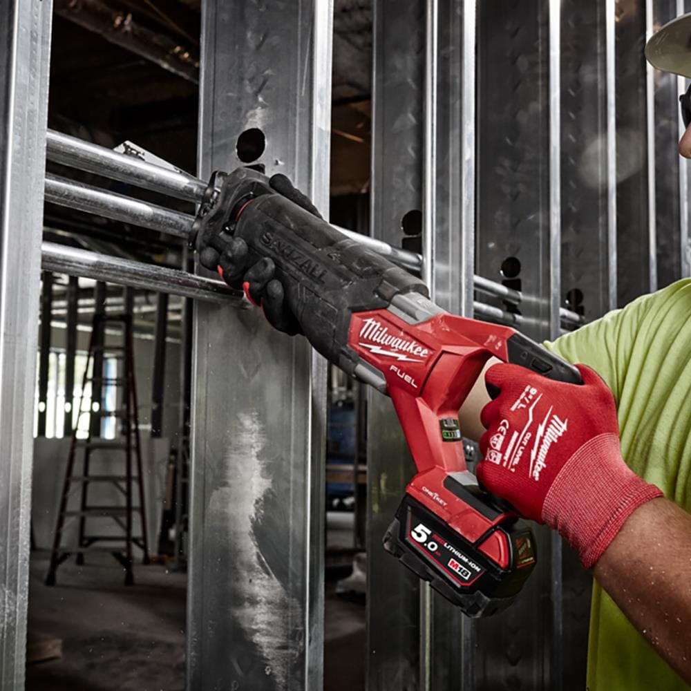 เลื่อยชักอเนกประสงค์ไร้สาย MILWAUKEE M18 FUEL SAWZALL GEN2 18 โวลต์