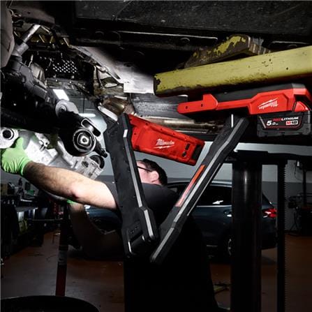 ไฟก้านปรับยืดหดฐานแม่เหล็ก MILWAUKEE M18 ABL-0 APJ_2