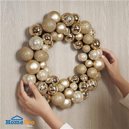 หรีดลูกบอลคริสต์มาส HOME LIVING STYLE 34x34 ซม. สีทอง_4