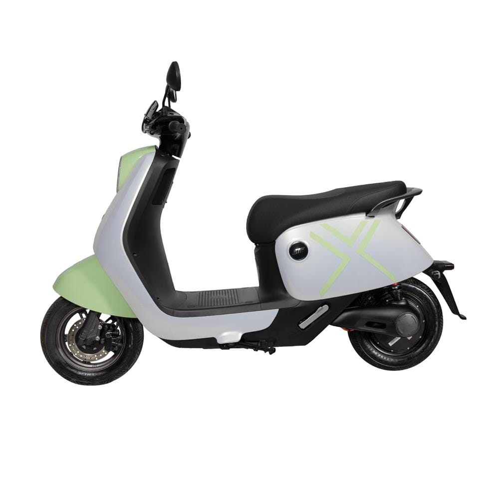 รถจักรยานยนต์ไฟฟ้า EM QAREZ 2000W สีขาว