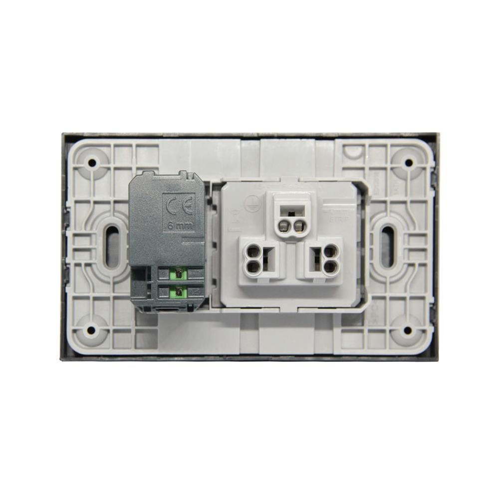 ชุดเต้ารับเดี่ยว 3 ขา พร้อม USB TYPE A + TYPE C BTICINO NEXY SQG4126AC สีดำ