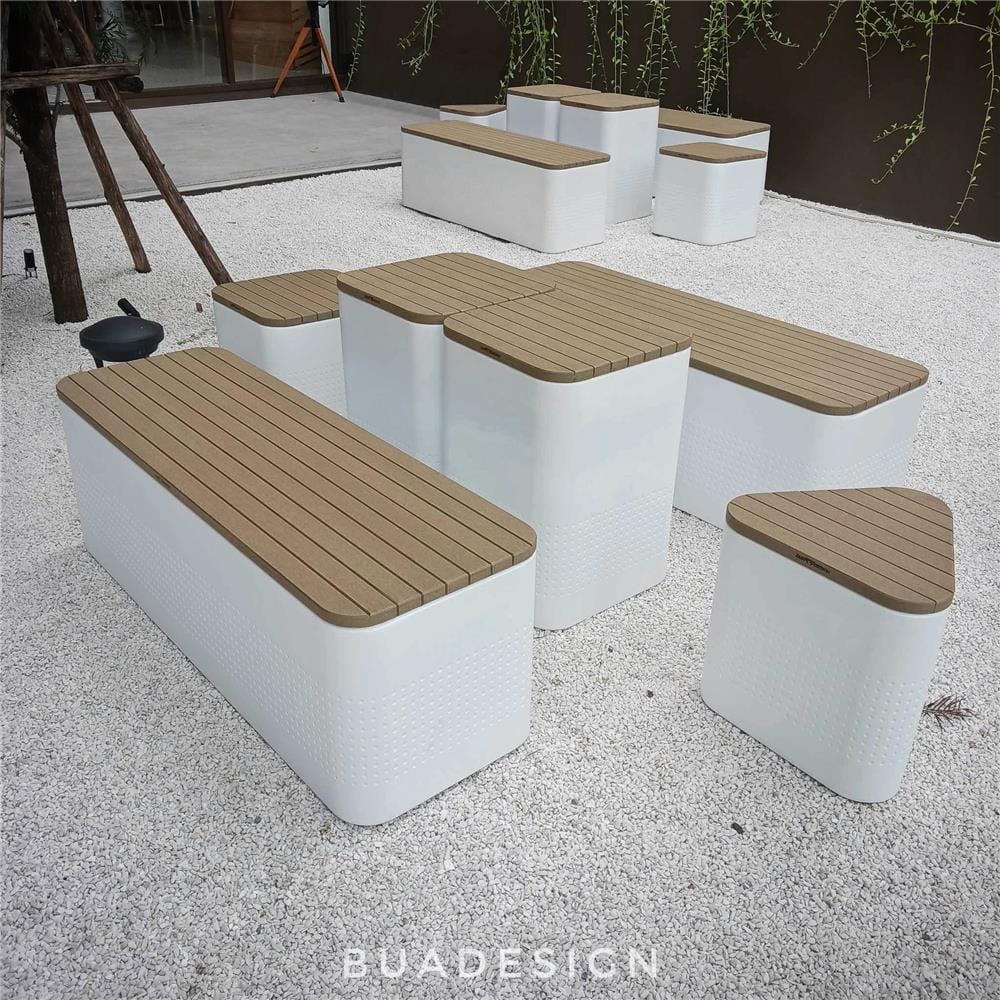 ม้านั่งสนาม BUA DESIGN BUASURFACE DOT TRI STOOL สีธรรมชาติ