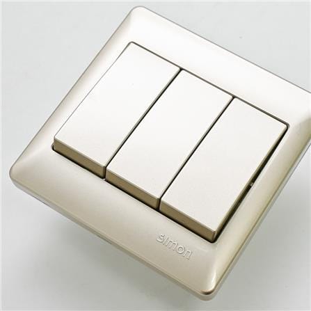 10A 3 GANG 1 WAY SWITCH SIMON 51031B CC CHAMPAGNE