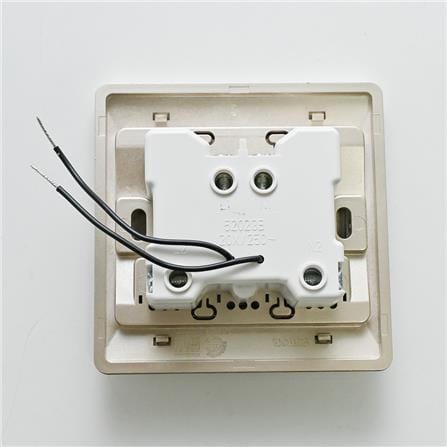 20A 1GANG 1WAY DOUBLE-POLE SWITCH SIMON 52023B CC CHAMPAGNE