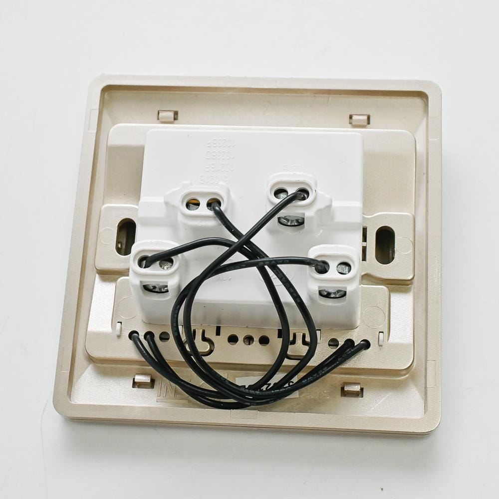 10A 2 GANG 1 WAY SWITCH WITH LED SIMON 51021BLD CC CHAMPAGNE