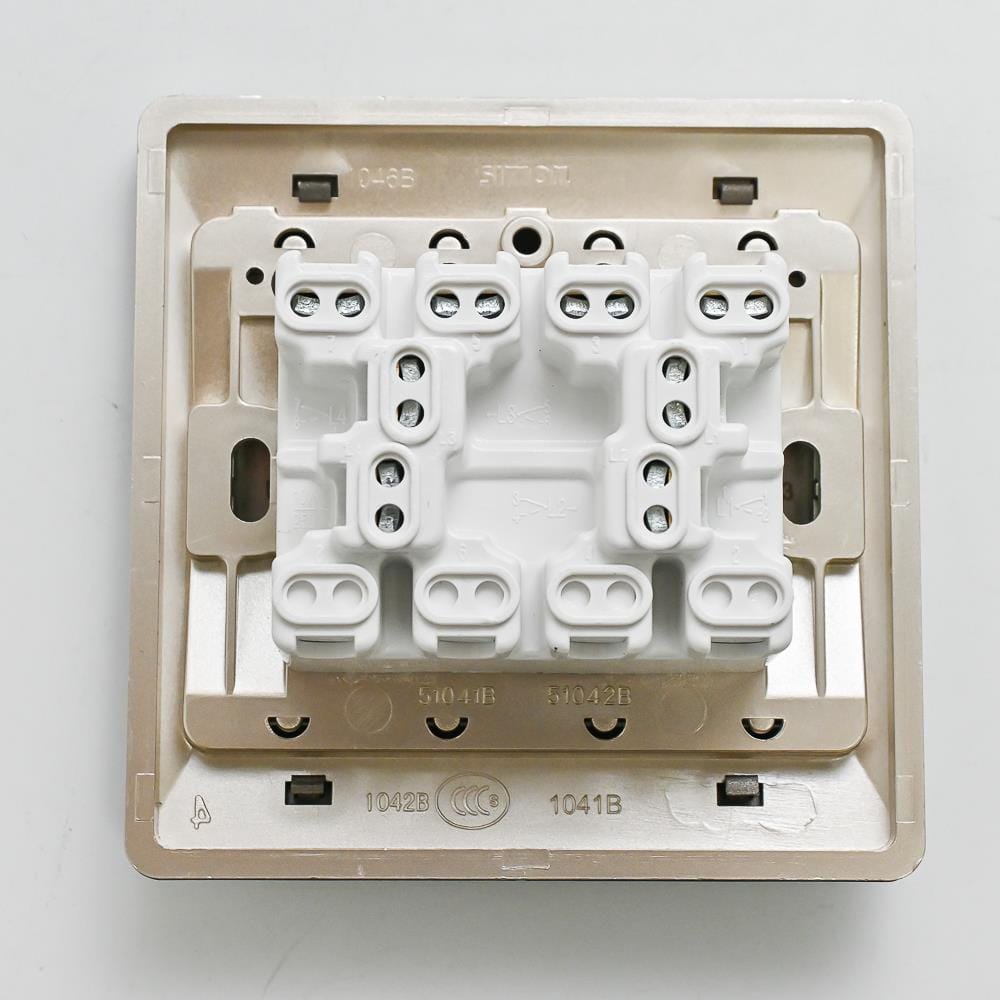 SIMON SWITCH 10A 4 GANG 1 WAY 51041B CHAMPAGNE MATTBLACK
