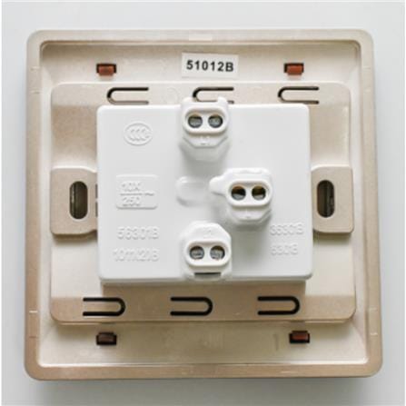 10A 1 GANG 2 WAY SWITCH SIMON 51012B-CN CHAMPAGNE WALNUT