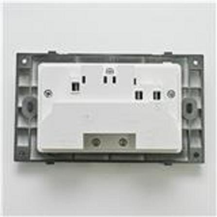 SIMON 13A 2 GANG FLAT PIN SOCKET V45083 WHITE