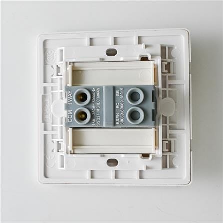 T&J 16A 1 GANG 1 WAY RETRACTIVE SWITCH K261-WHITE