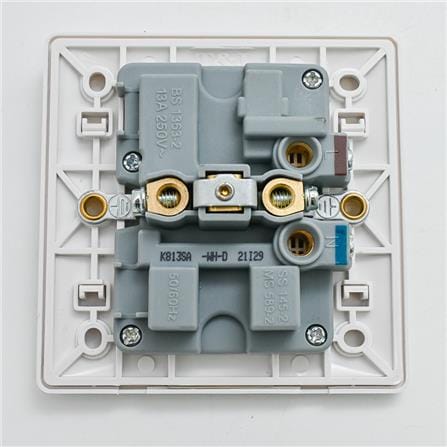 13A 1G SWITCH SOCKET K8613S-D WHITE T&J