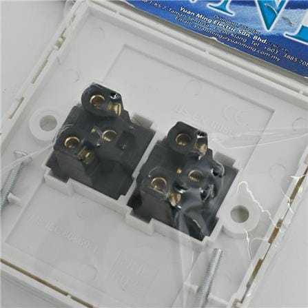 10A 2 GANG 2 WAY SWITCH 2022/6022 NNE