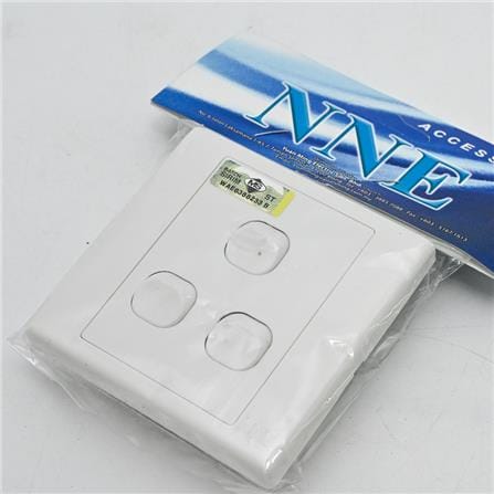 10AMP 3GANG 1WAY SWITCH NNE 2031/603