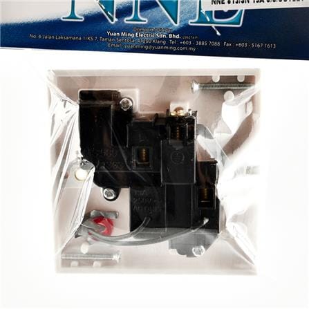 13AMP 1GANG SWITCH SOCKET OUTLET WITH NEON NNE 813-SN
