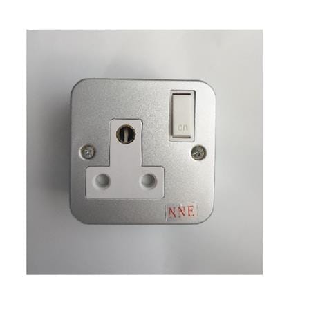 15A 1G METALCLAD SW SOCKET OUTLET 9415 NNE
