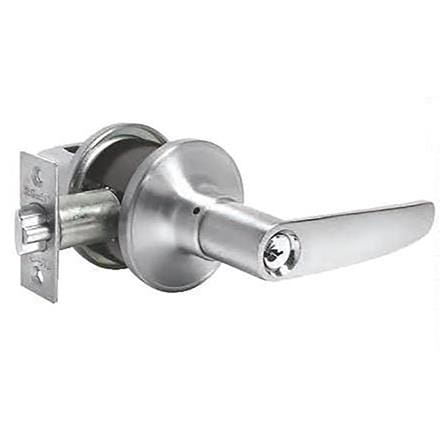 ST GUCHI LEVER ENTRANCE TL 8600 SS SILVER