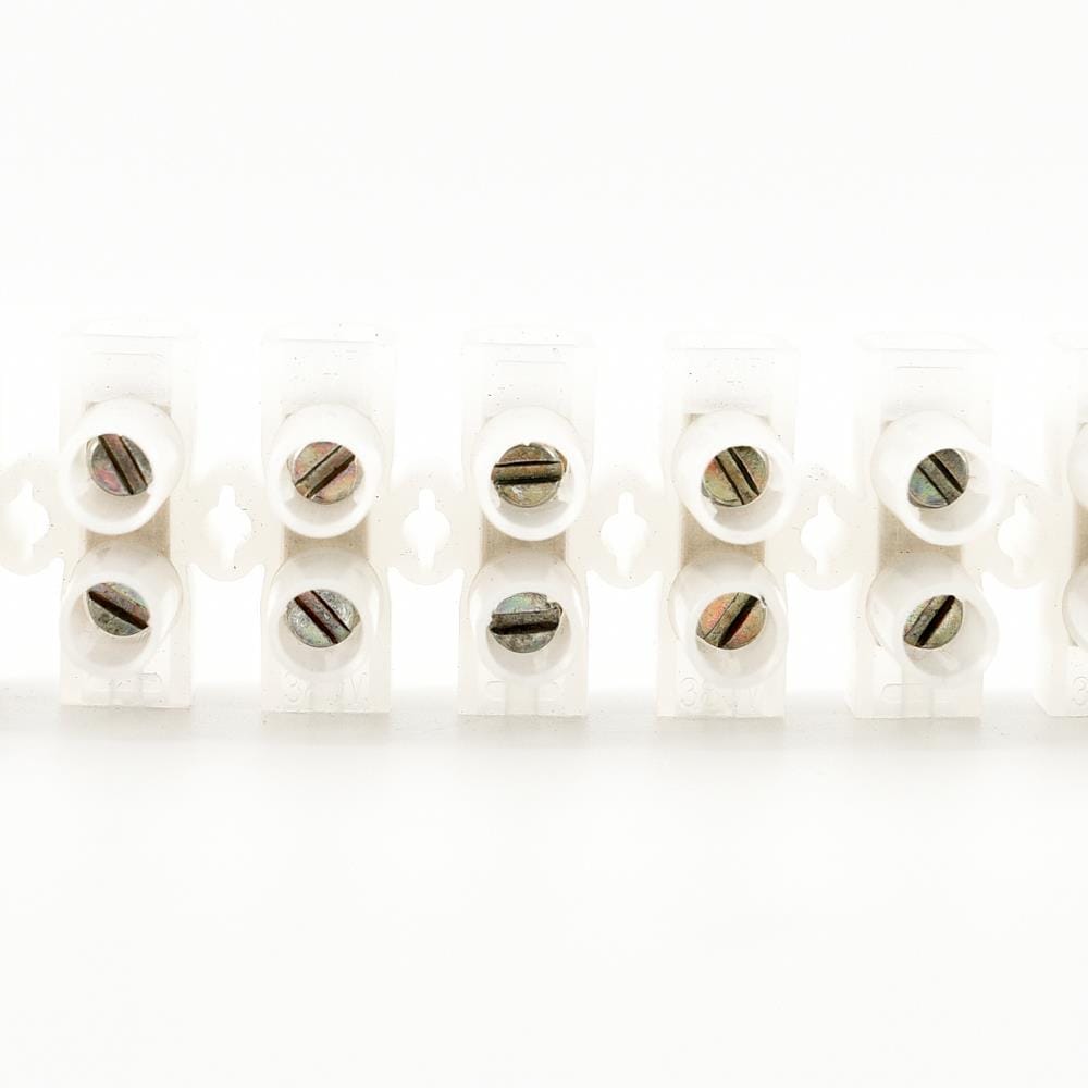 PVC CONNECTOR 15A MASTAR