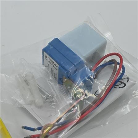 SUM AV240V 3A PHOTO CONTROLS SWITCH AS-2403A-PP