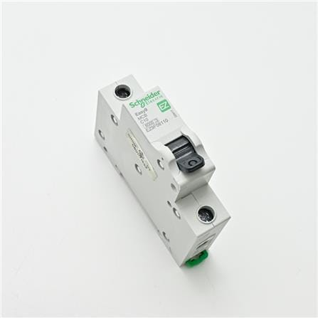 SCHNEIDER MINIATURE CIRCUIT BREAKER 1POLE 10A C CURVE EZ9F56110