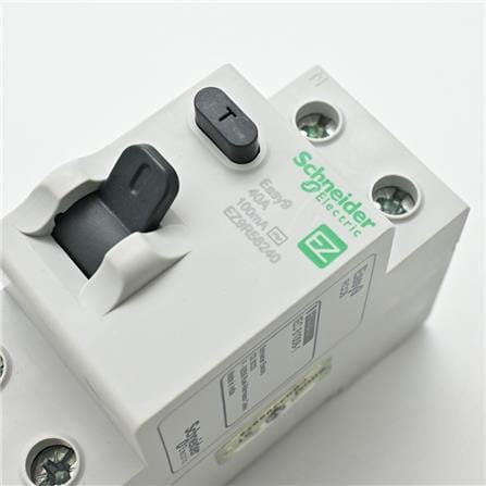 SCHNEIDER RESIDUAL CURRENT CIRCUIT BREAKER 2 POLE 63A 100mA AC TYPE EZ9R56263