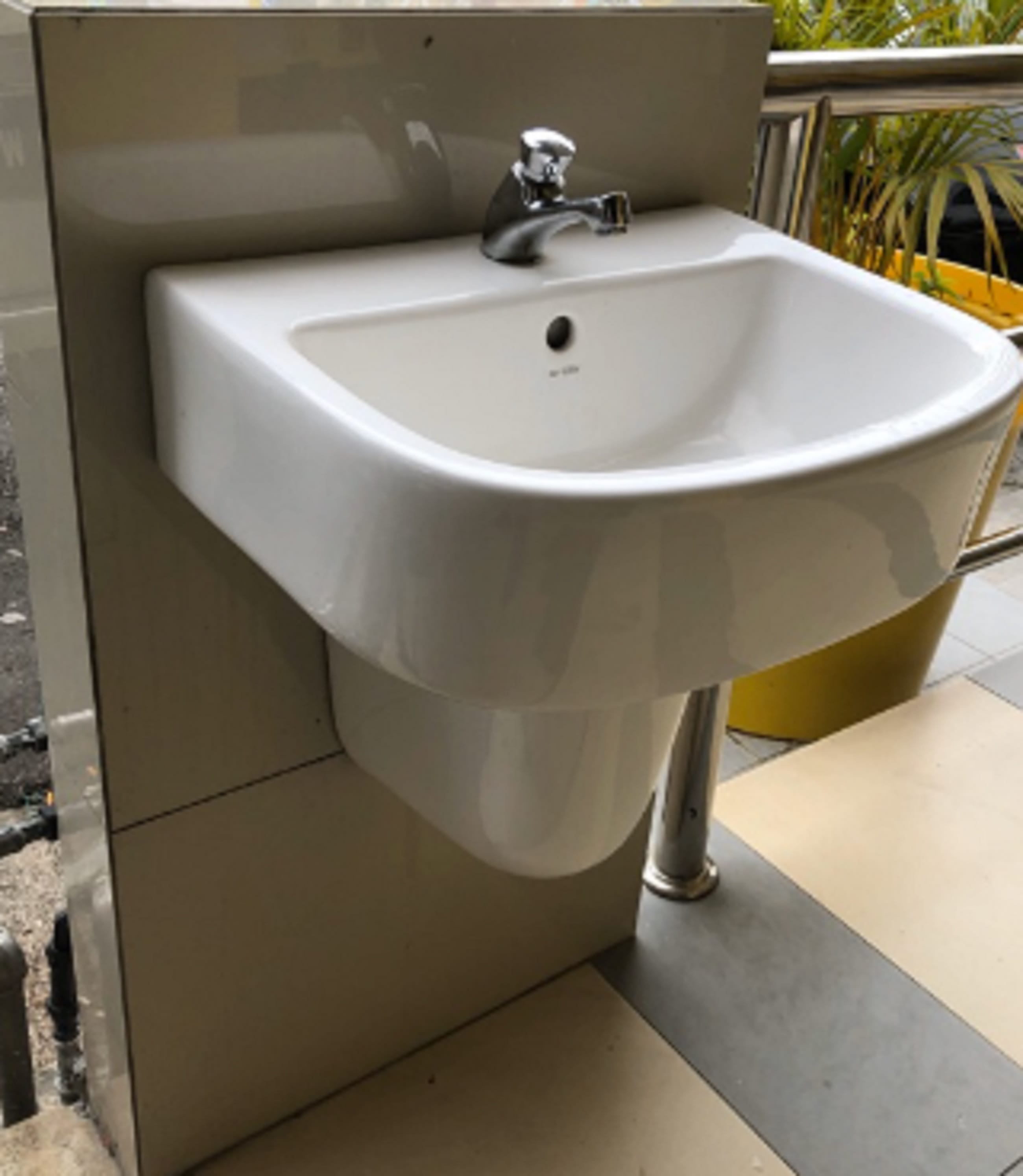 SERICITE SEMI PEDESTAL BP3007 WHITE