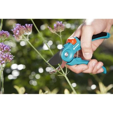 GARDENA SHEAR PRUNER SECATEURS (8854)