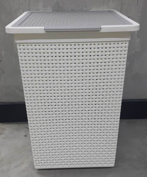 CLOTHBASKET SQUAREWITHLID HH-1110 IVORY