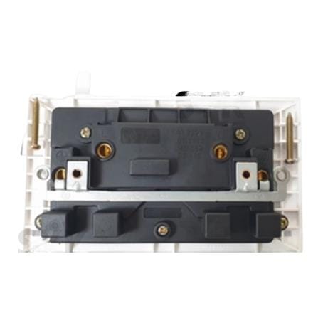 SELAMAT 13A 2GANG SWITCH SOCKET MQ8132