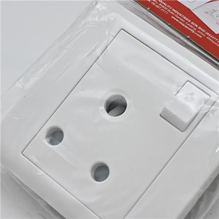 SELAMAT SWITCH SOCKET MQ8151 15AMP 1GANG