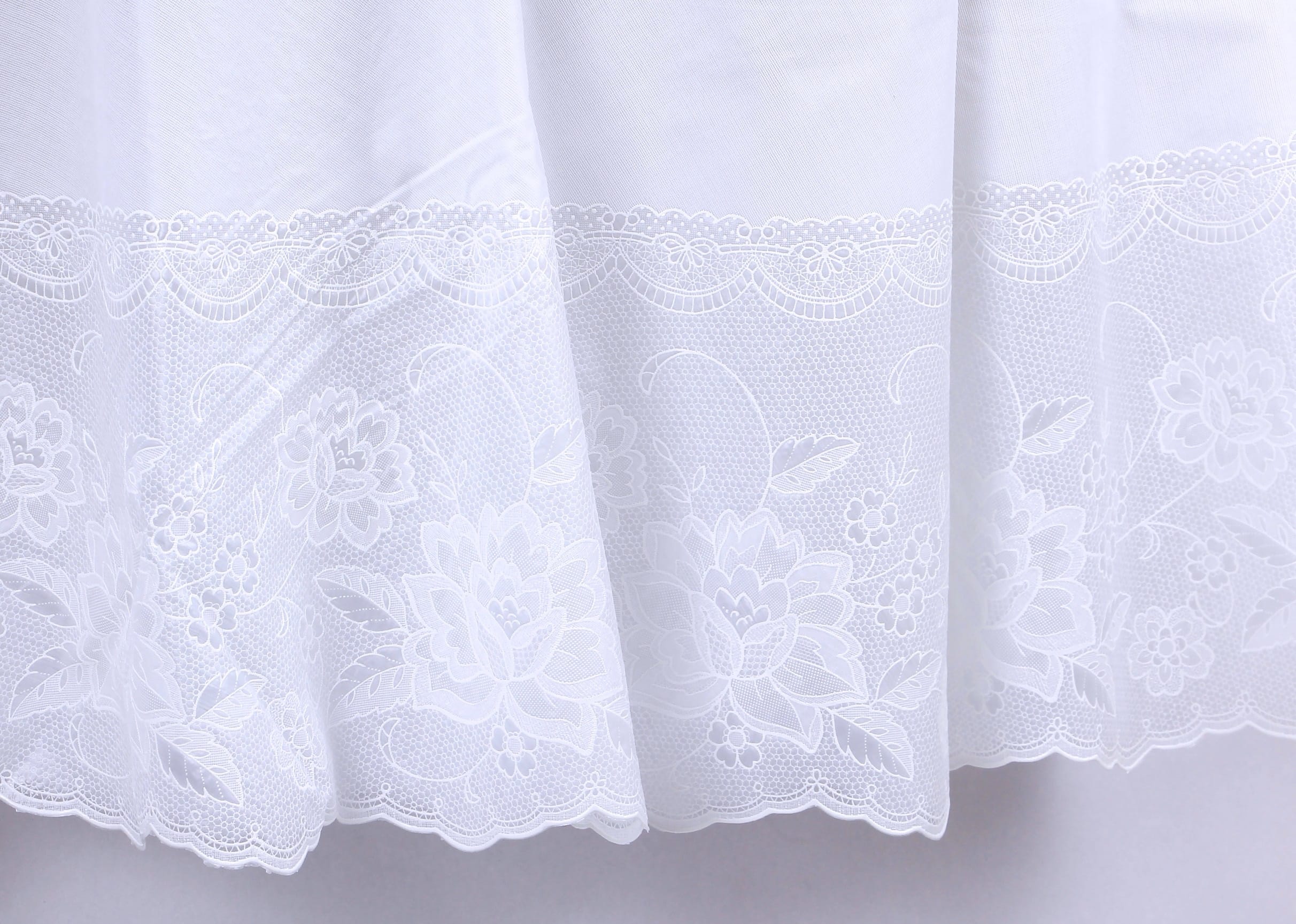MEIWA ROUND TABLE CLOTH ROSE 177X177 CM WHITE